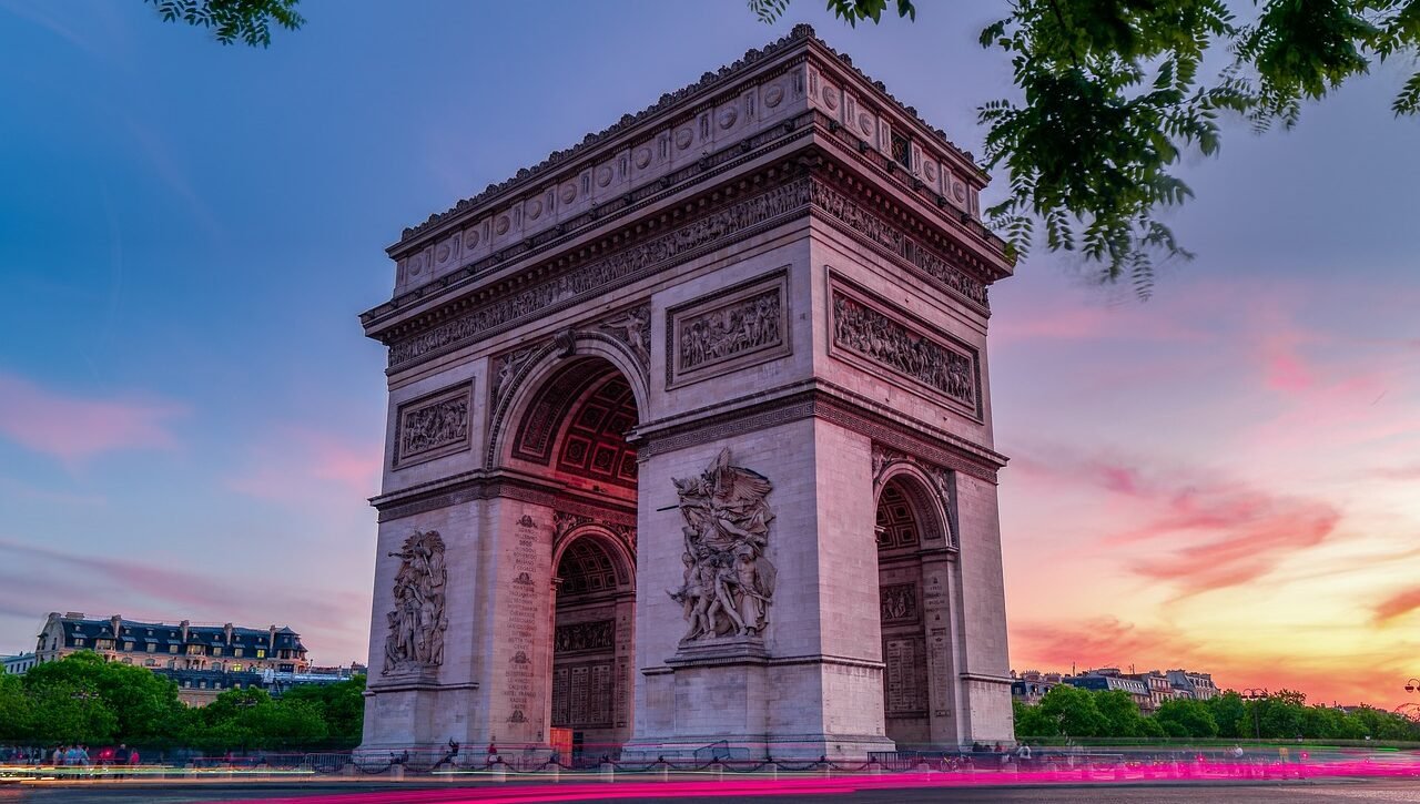 arc de triomphe, monument, paris-7213188.jpg